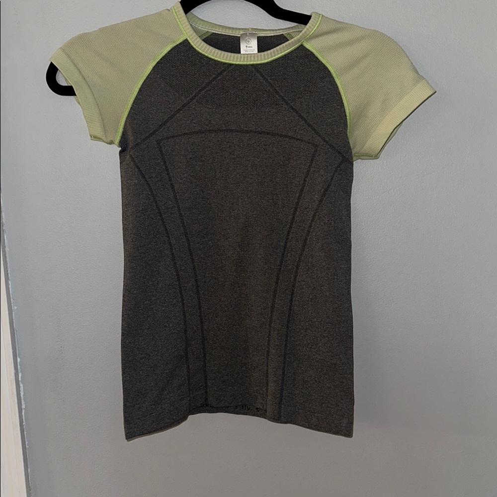 Ivivva Gray and Green T-Shirt